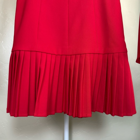 Commense Red Mock Neck Pleated Mini Dress XS NWT Split Flare Cuffs - Picture 6 of 9
